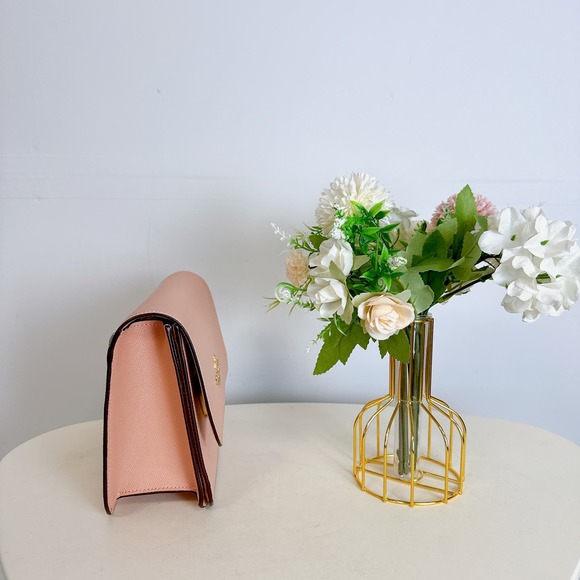 Coach C5632 Brynn Flap Crossbody IN Shell Pink - Picture 4 of 7